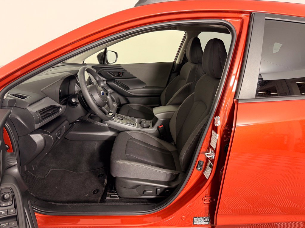 Used 2025 Subaru Crosstrek 2.5i Premium AWD/4WD image 2