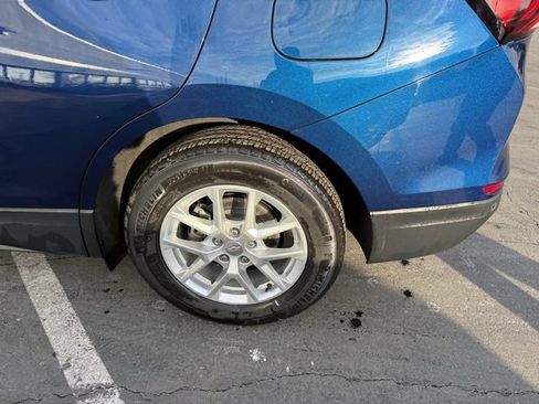 Used 2023 Chevrolet Equinox LT image 5