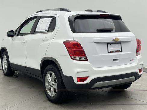 Used 2020 Chevrolet Trax LT FWD image 4