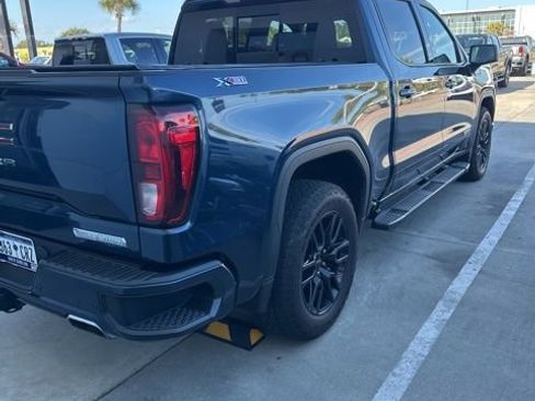 Used 2020 GMC Sierra 1500 Elevation w/ Elevation Value Package image 6