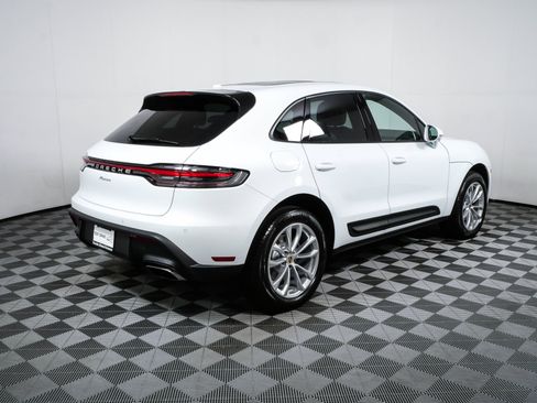 New 2026 Porsche Macan AWD/4WD image 31
