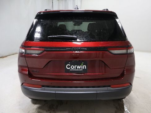 New 2026 Jeep Grand Cherokee Altitude AWD/4WD image 6