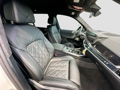 New 2026 BMW X7 xDrive40i w/ M Sport Package image 22