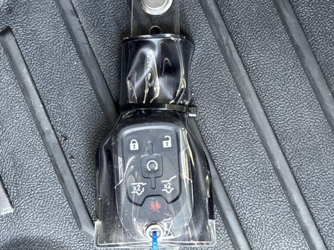 Used 2018 GMC Yukon XL Denali RWD image 40