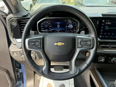 Used 2024 Chevrolet Silverado 1500 LT RWD image 5