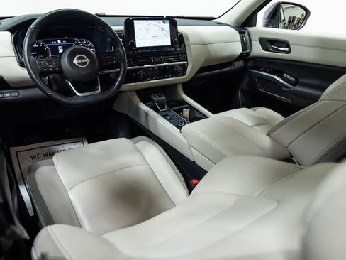 Used 2024 Nissan Pathfinder SL image 20