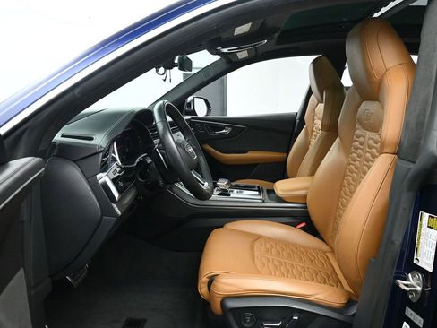 Used 2022 Audi RS Q8 w/ Luxury Package image 11