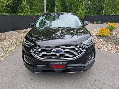 Used 2020 Ford Edge Titanium w/ Equipment Group 301A FWD image 8