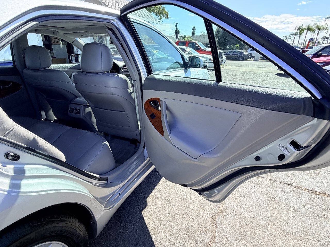 Used 2008 Toyota Camry XLE FWD image 15