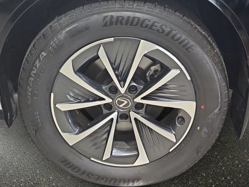Certified 2025 Lexus RZ 450e w/ Accessory Package (2T) AWD/4WD image 35