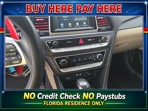 Used 2019 Hyundai Sonata SE w/ Cargo Package FWD image 5