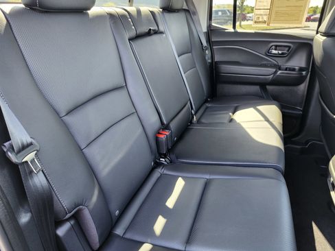 Used 2025 Honda Ridgeline RTL image 13