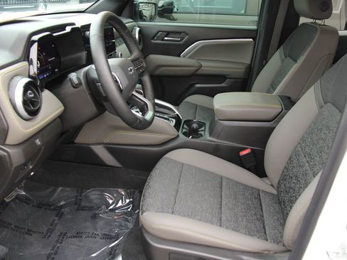 Certified 2024 Chevrolet Colorado ZR2 w/ Safety Package image 27