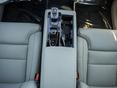 New 2026 Volvo XC90 B6 Ultra w/ Protection Package Premier image 26