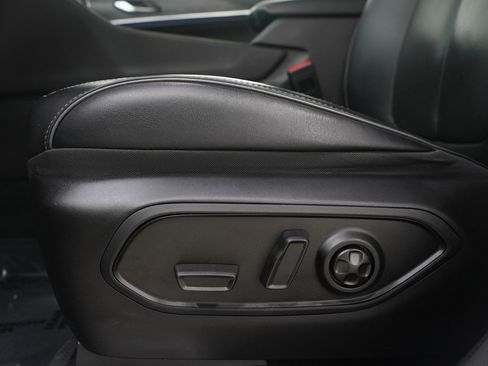 Used 2023 Jeep Grand Cherokee L Overland image 28