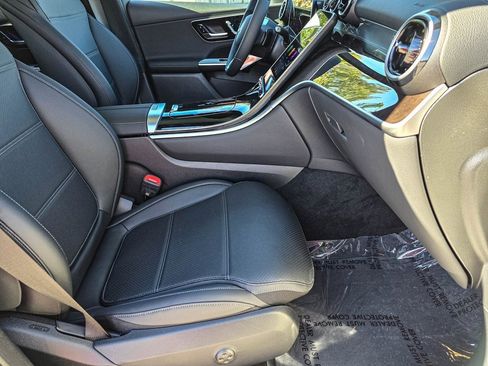 New 2026 Mercedes-Benz GLC 300 4MATIC image 37