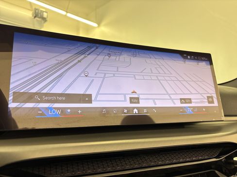 Used 2026 BMW 430i xDrive Convertible w/ M Sport Package image 25