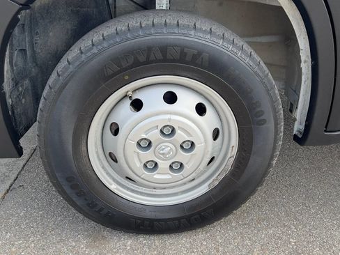 Used 2023 RAM ProMaster 3500 w/ Lane Management Group image 9