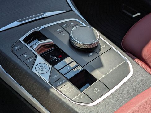 New 2025 BMW 330i xDrive Sedan w/ Premium Package image 25