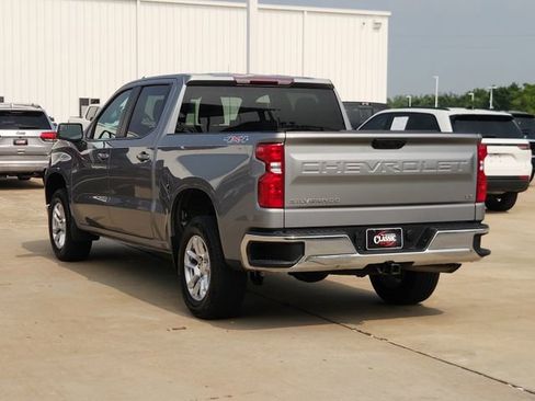 Used 2023 Chevrolet Silverado 1500 LT AWD/4WD image 7