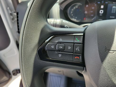 Used 2025 RAM ProMaster 2500 w/ U-Haul Equipment Group FWD image 19