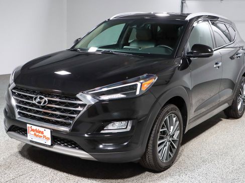 Used 2021 Hyundai Tucson Limited image 32