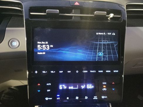 Used 2023 Hyundai Tucson Limited image 37