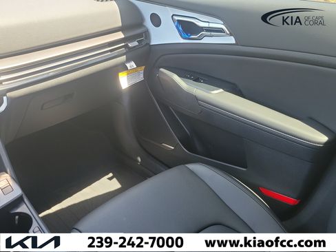 New 2026 Kia Sportage EX FWD image 18