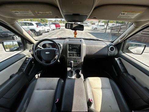 Used 2007 Ford Explorer Sport Trac Limited AWD/4WD image 17
