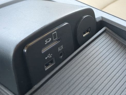 Used 2016 RAM 2500 Laramie image 21