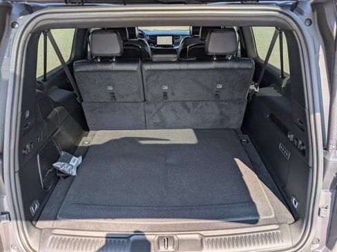 New 2026 Jeep Grand Wagoneer L Limited AWD/4WD image 14
