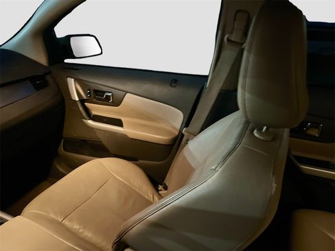 Used 2012 Ford Edge SEL image 21