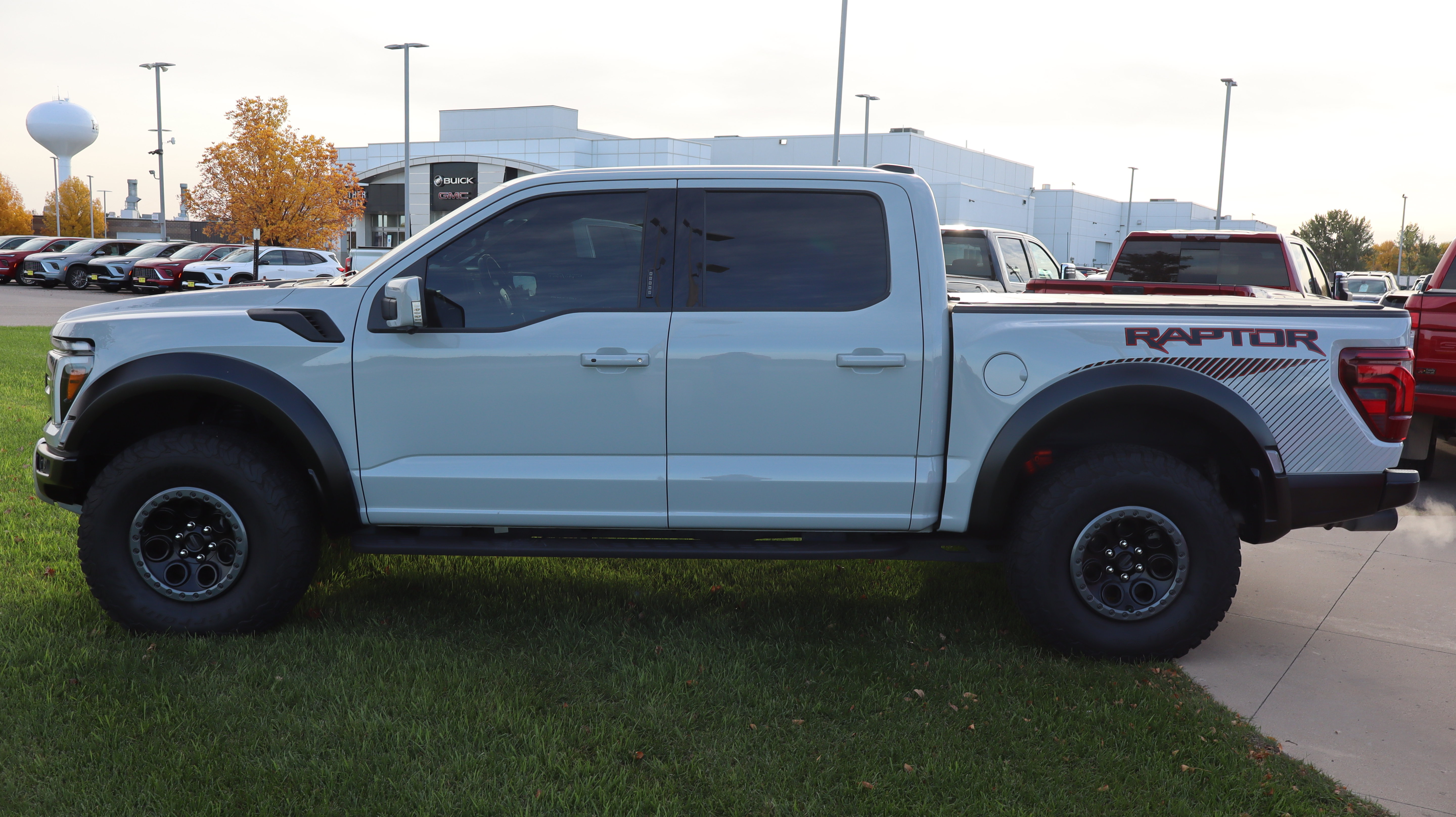 Used 2024 Ford F150 Raptor AWD/4WD image 4