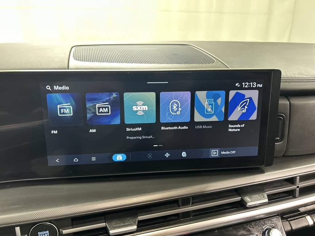 Used 2025 Hyundai Santa Fe SEL AWD/4WD image 14