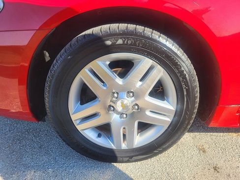 Used 2011 Chevrolet Impala LT image 29