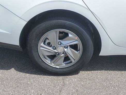 New 2026 Hyundai Elantra SE w/ Cargo Package FWD image 6
