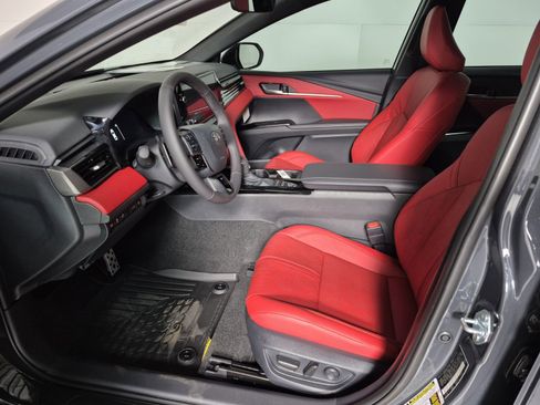 New 2026 Toyota Camry Hybrid image 13