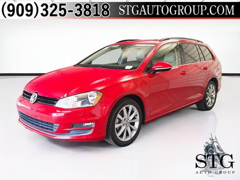 Used 2017 Volkswagen Golf SE FWD image 1