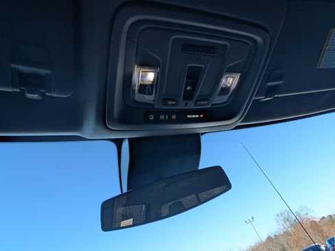 Used 2025 Chevrolet Silverado 1500 LT Trail Boss w/ LT Trail Boss Premium Package image 30