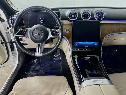 Used 2022 Mercedes-Benz C 300 4MATIC Sedan w/ Pinnacle Trim Package image 16