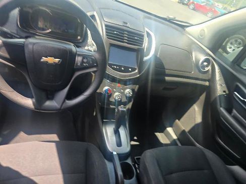 Used 2016 Chevrolet Trax LS AWD/4WD image 5