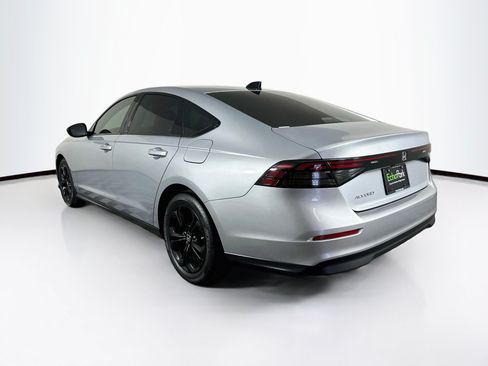 Used 2025 Honda Accord SE image 5