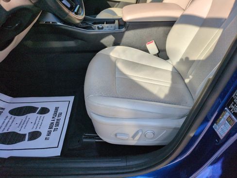 Used 2022 Kia Sorento S w/ Panoramic Sunroof Package FWD image 13