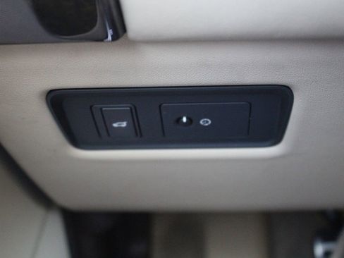 Used 2016 Land Rover Range Rover Supercharged AWD/4WD image 27