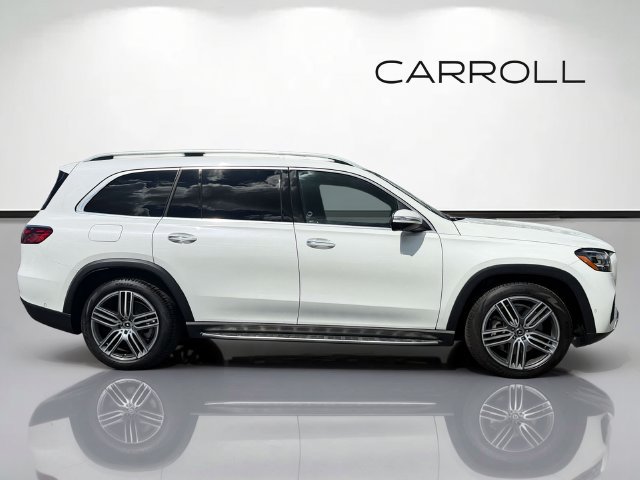 Used 2025 Mercedes-Benz GLS 450 4MATIC image 2