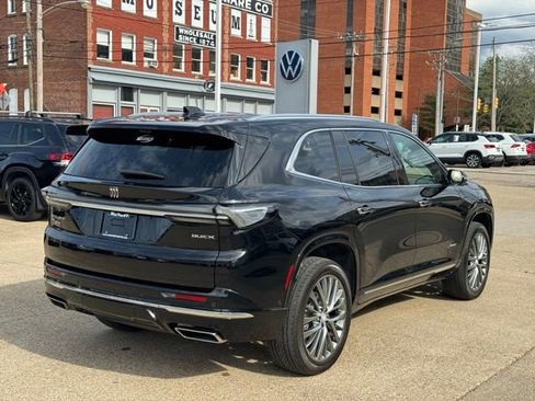 Certified 2025 Buick Enclave Avenir w/ Super Cruise Package AWD/4WD image 5