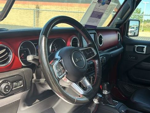 Used 2021 Jeep Gladiator Rubicon AWD/4WD image 12