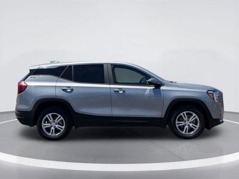 Used 2024 GMC Terrain SLE AWD/4WD image 6
