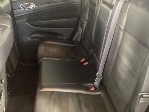 Used 2019 Jeep Grand Cherokee Altitude image 11