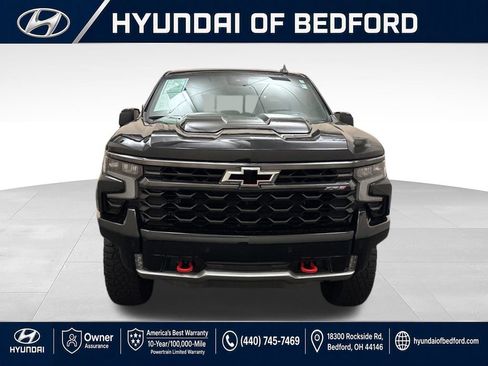 Used 2025 Chevrolet Silverado 1500 ZR2 w/ Technology Package AWD/4WD image 2